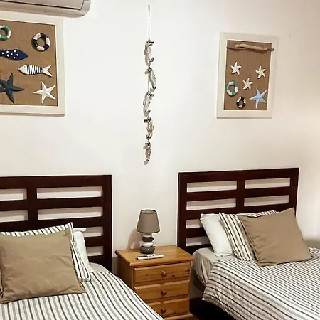 Atico Medano 아파트